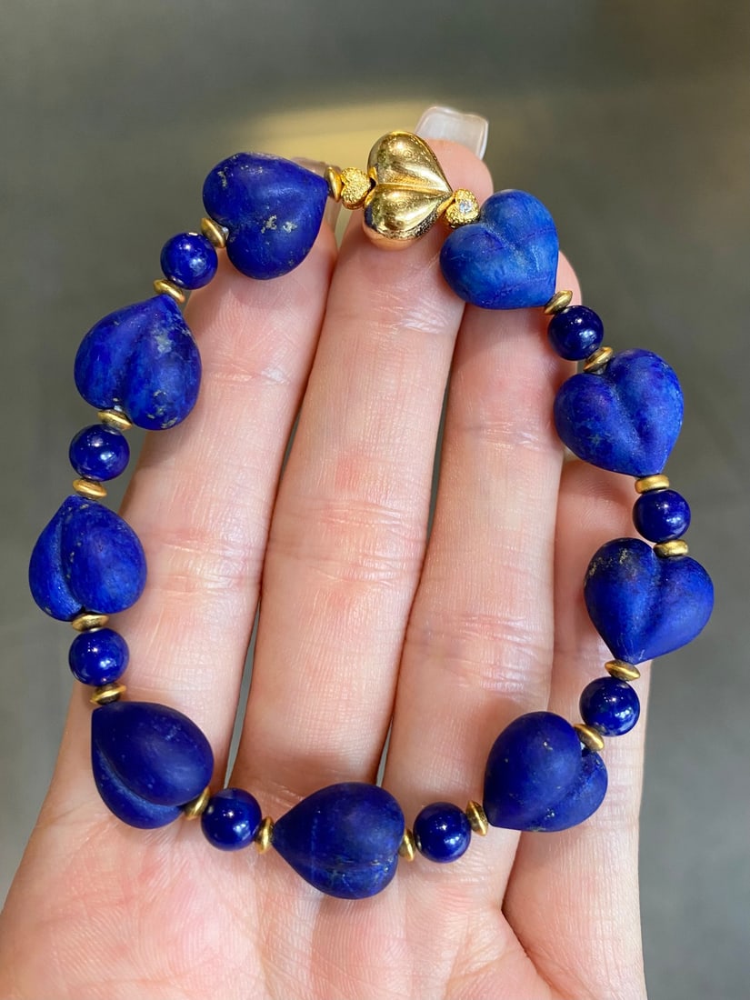 Lapis Lazuli Heart Bracelet: This Lapis Lazuli Heart Bracelet is a timeless piece that captures the essence of elegance and charm. The rich blue hue of the lapis lazuli is perfectly shaped into a delicate heart, making it an