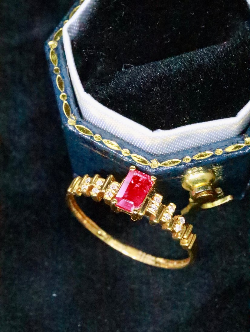 18K Gold Ruby Ring - 4
