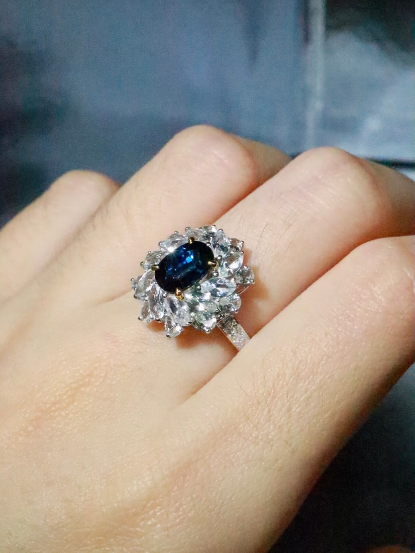 18K Gold Sapphire Ring - 6