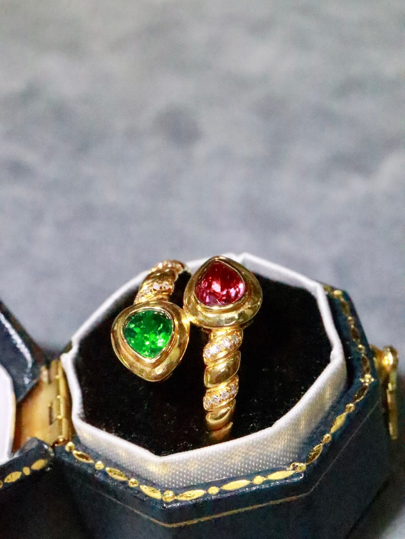 18K Gold Ruby and Tsavorite Ring - 3