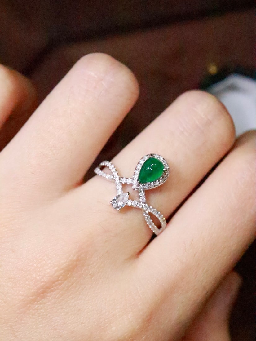 18K Gold Emerald Ring - 5