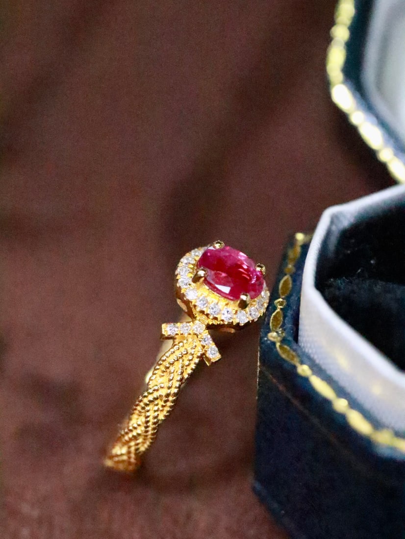 18K Gold Ruby Ring - 4
