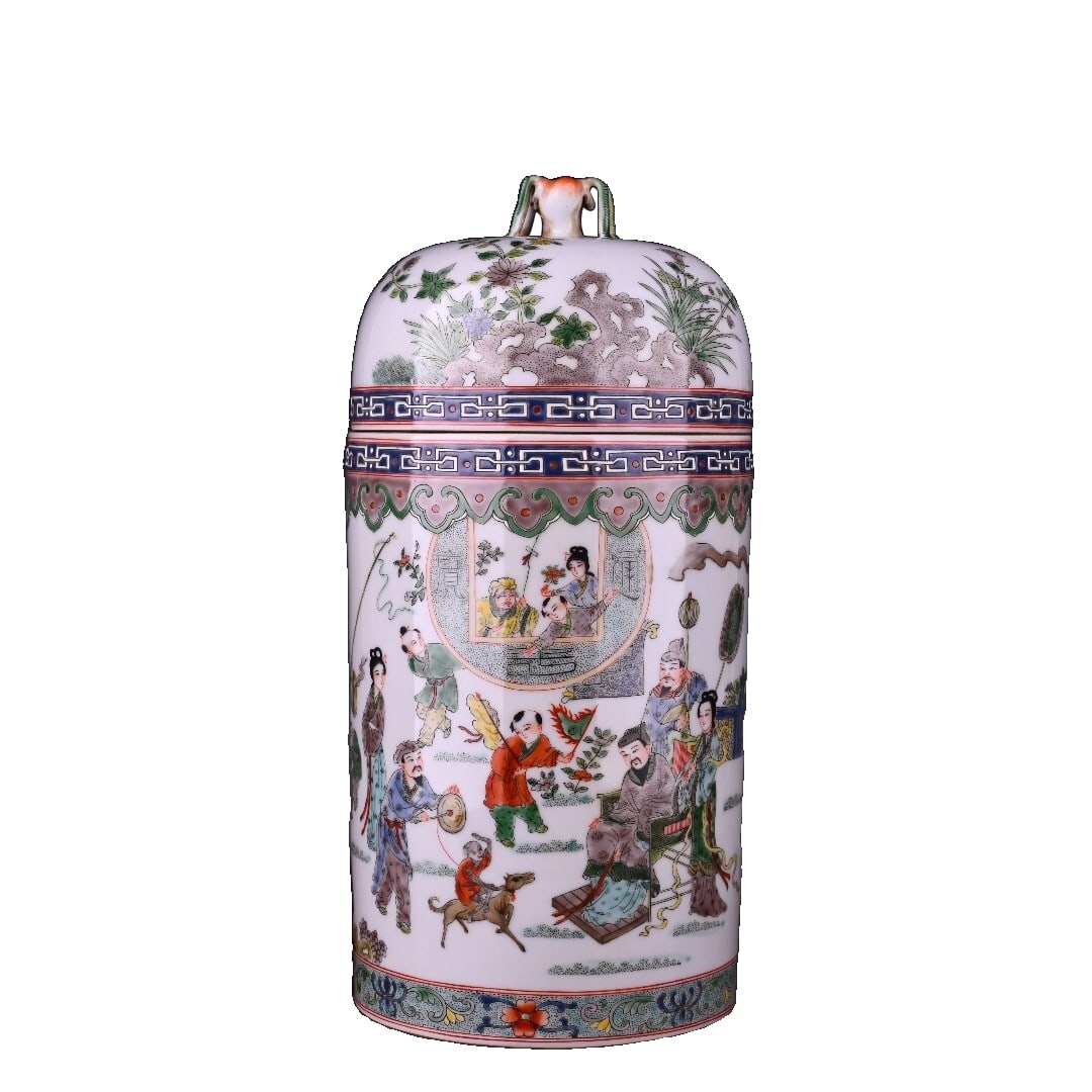Qianlong Famille Rose Figural Story Ginger Jar: This is a Qing Dynasty famille rose porcelain jar with a spider lid depicting a story of human figures. It is 35 centimeters tall and 16 centimeters in diameter, with a unique shape that widens at