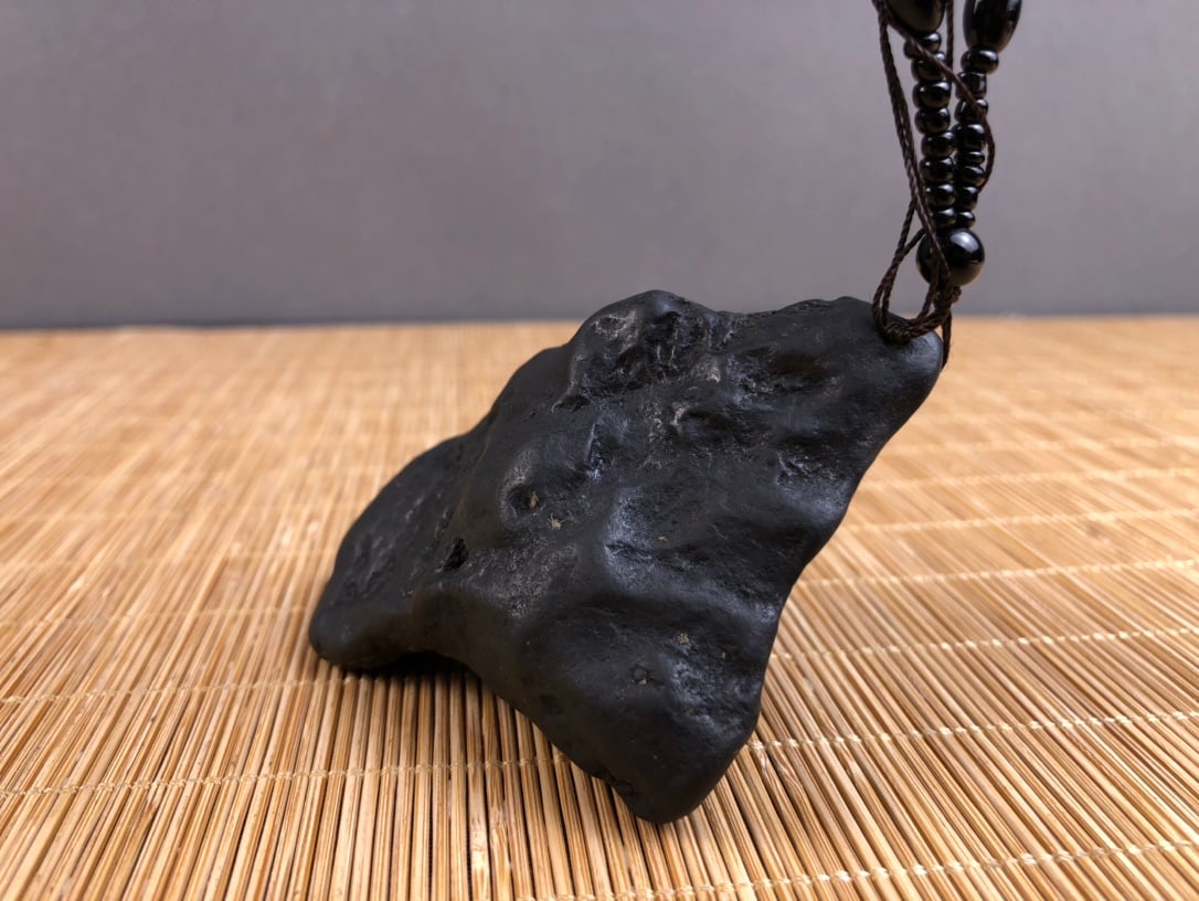 One meteorite pendant. - 6