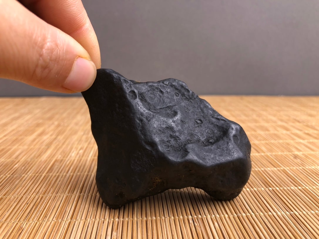 One meteorite pendant. - 7