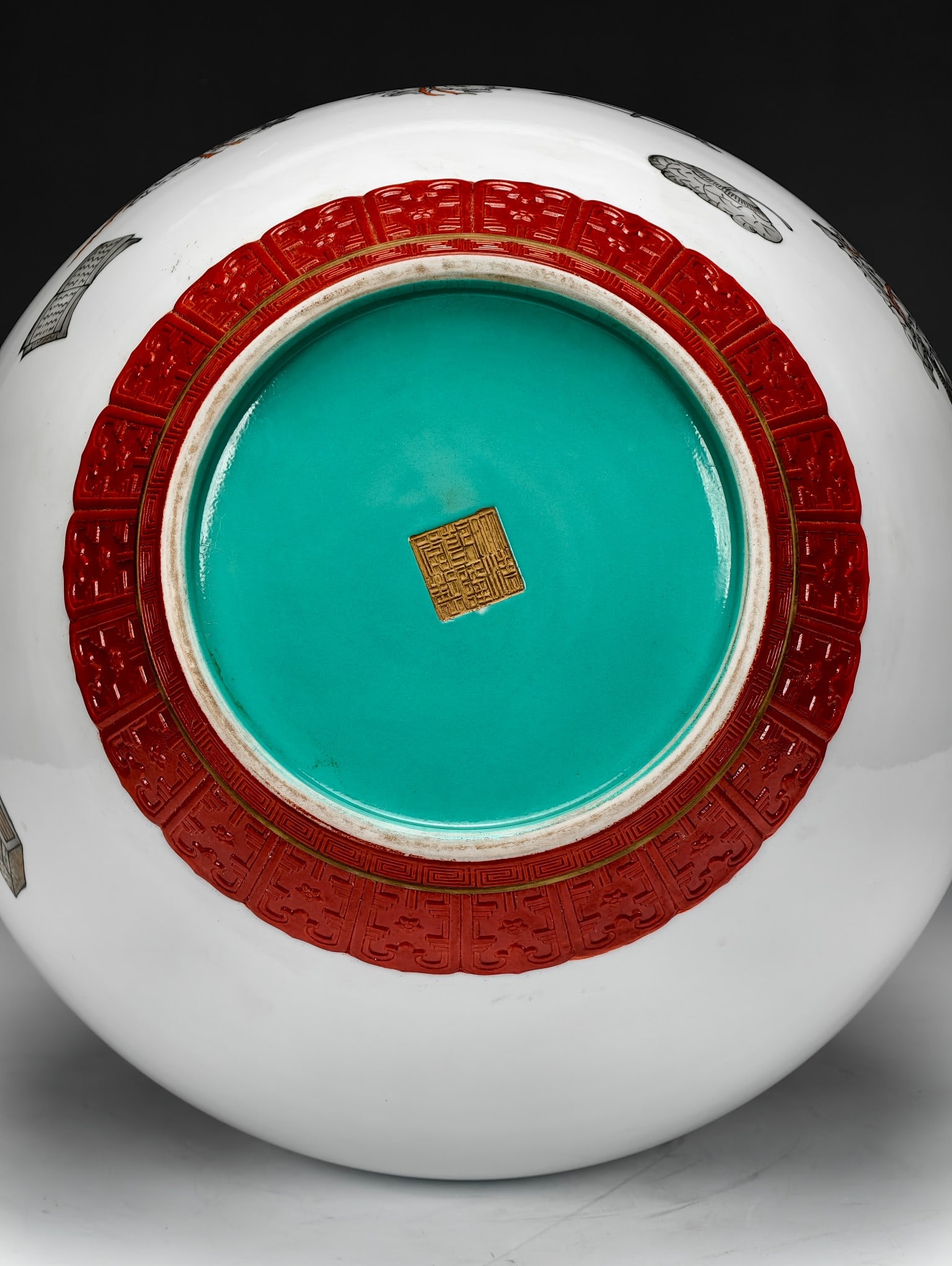 Qianlong Reign of the Great Qing Dynasty Figure Story Patterned Celestial Globe Vase - 10