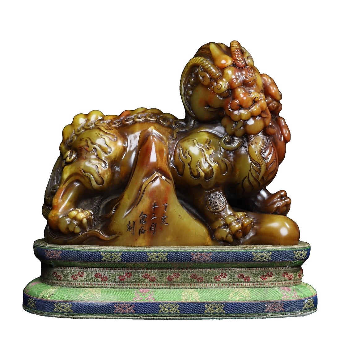 Shoushan Stone Seal - Auspicious Kirin: Antique Tibetan treasure, boxed with pure hand-carved Shoushan stone seal. Featuring a mythical qilin carved by a renowned artist, the craftsmanship is exquisite with high relief carving, unique appea