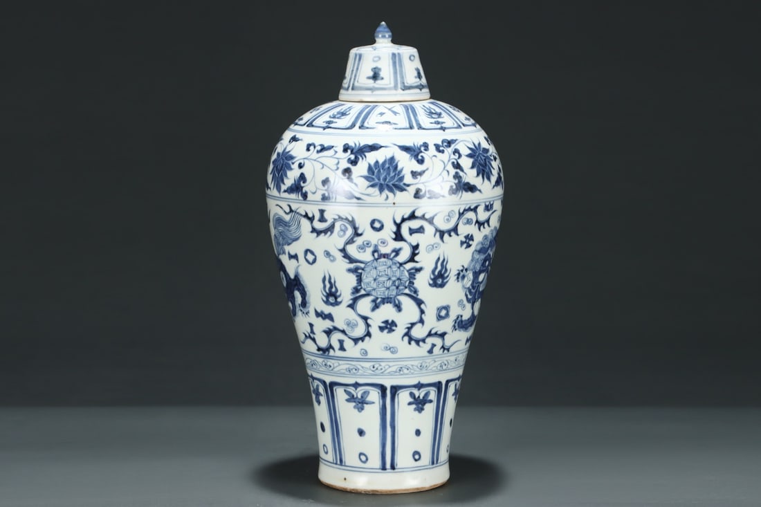 Yuan Dynasty blue and white meiping vase with intertwined lotus branches, lions, and embroidered - 4