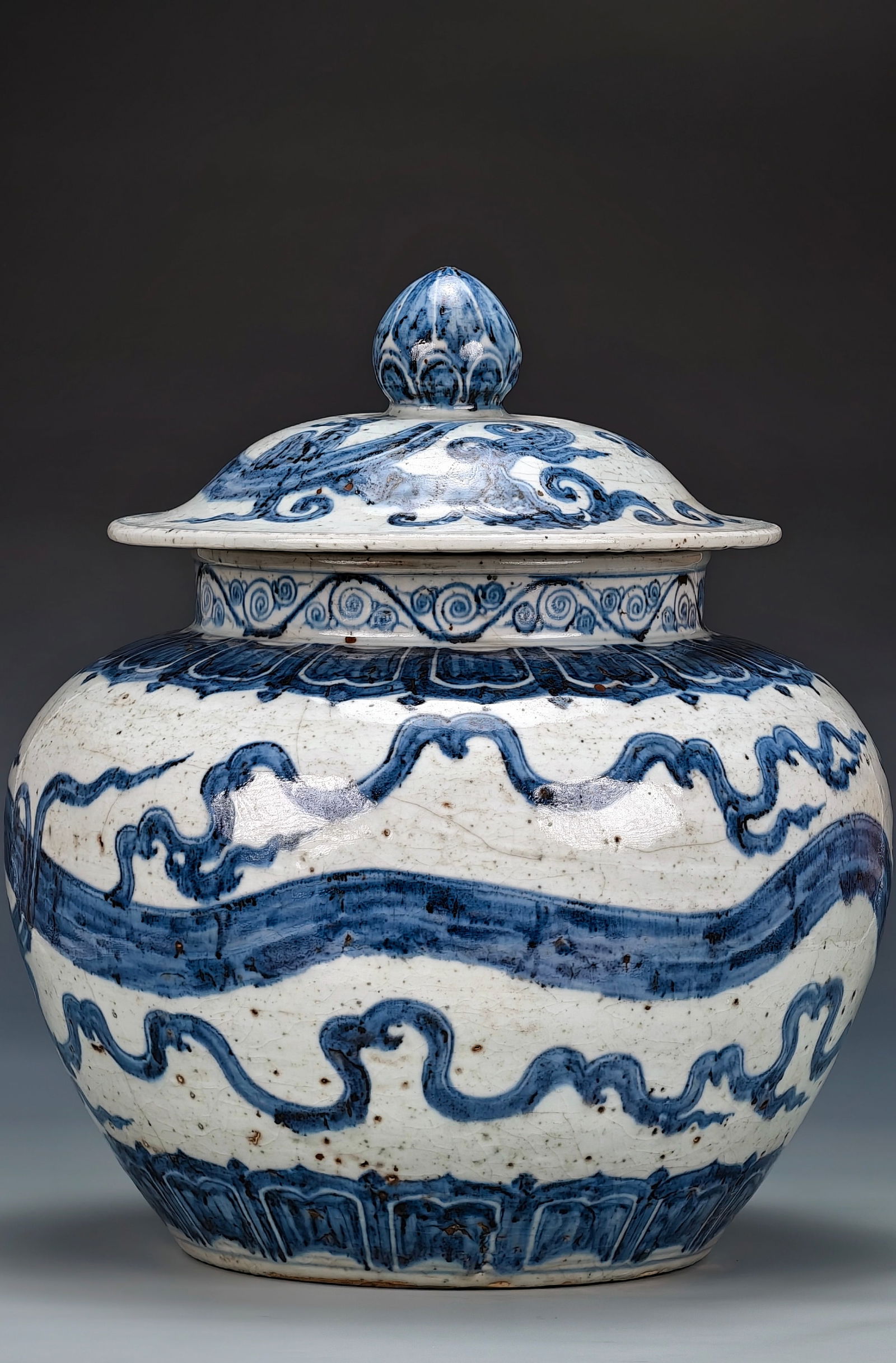 Ming Dynasty Xuande Period Covered Jar - 7