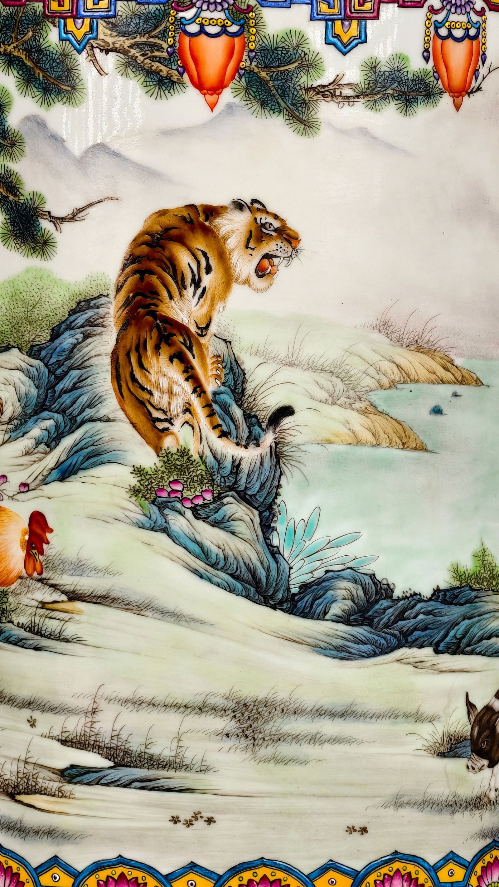 Qianlong period of the Qing Dynasty, a vase with twelve zodiac animal patterns. - 5