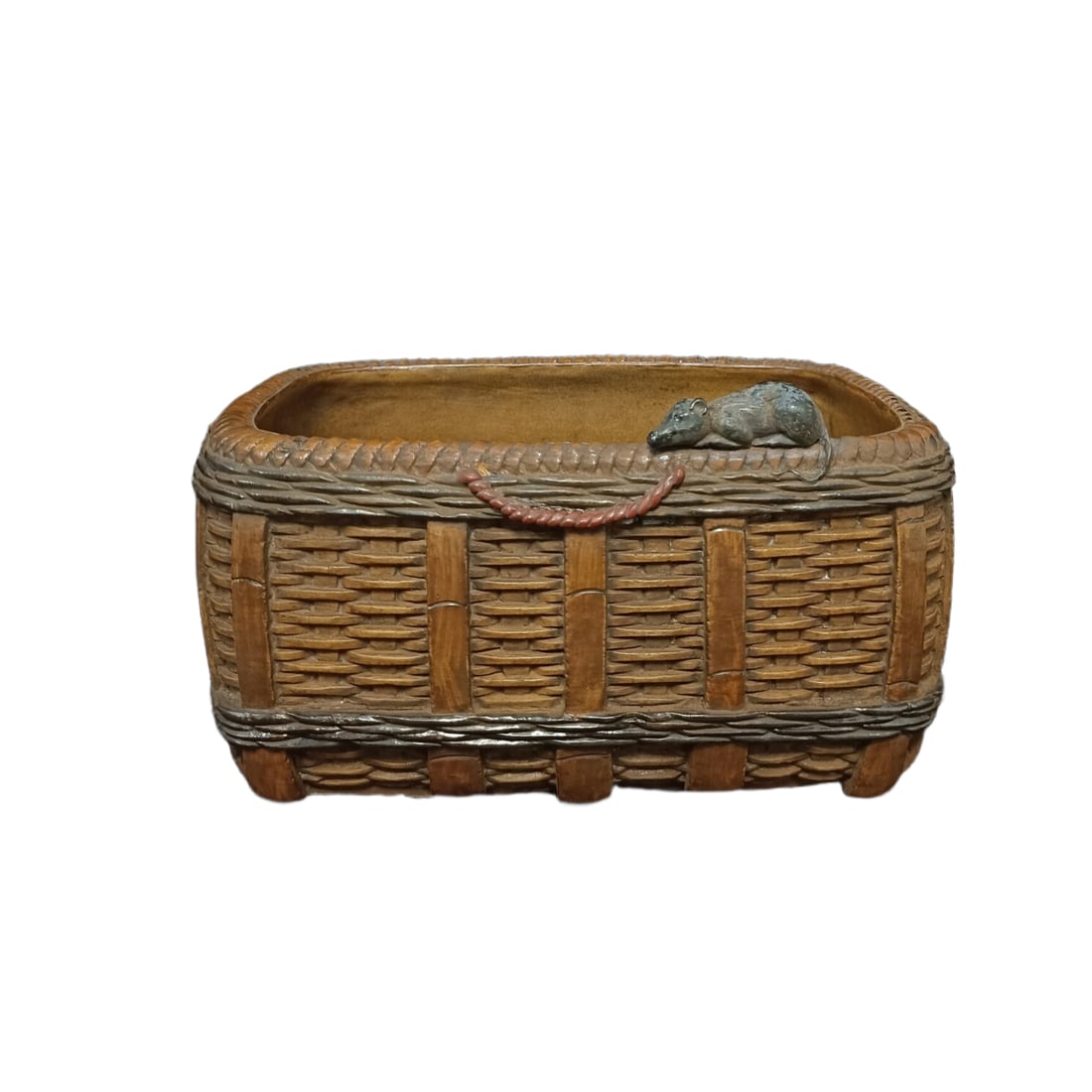 Qing imitation porcelain, floating Diao Luo.: This piece is a replica of a porcelain floating basket, with a square and elongated shape, measuring 9×19×12.6 centimeters. The design of the vessel mimics a woven bamboo basket, with intricate