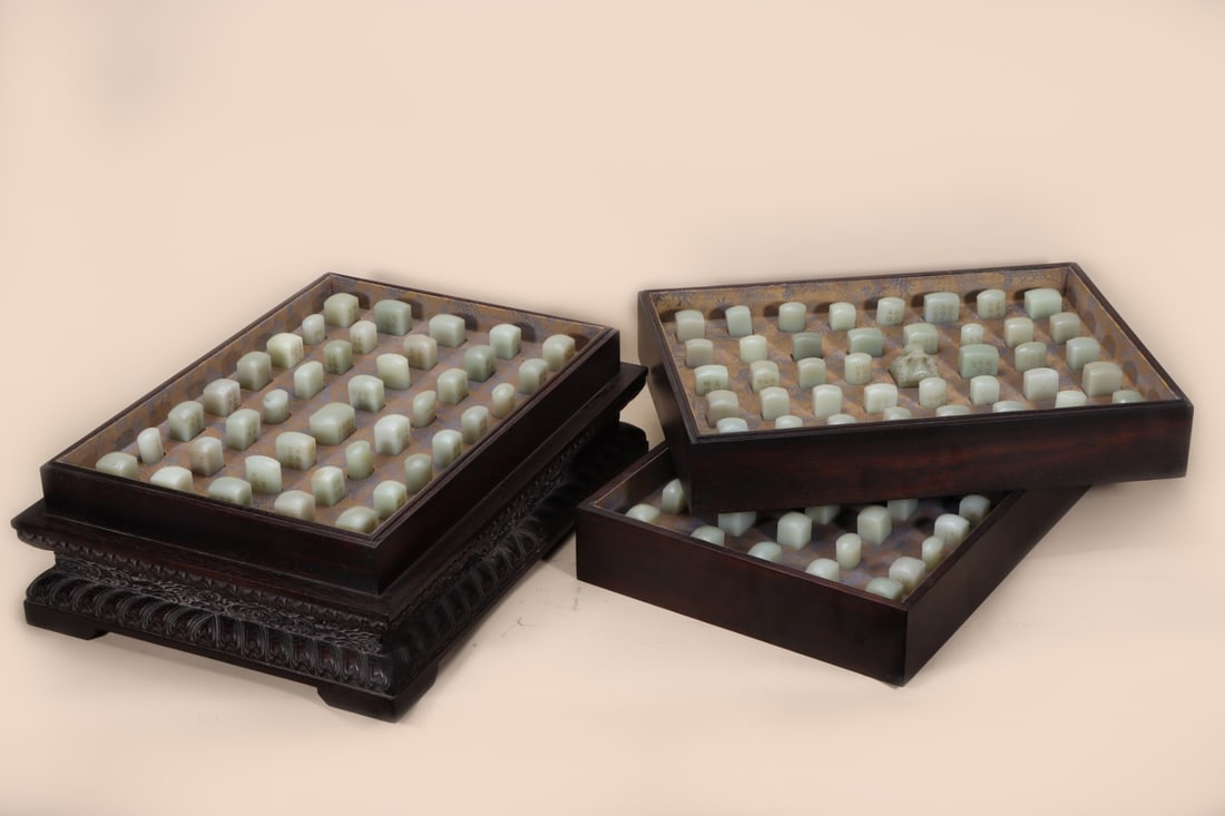 Qing Dynasty: Hetian jade study seal set - 8