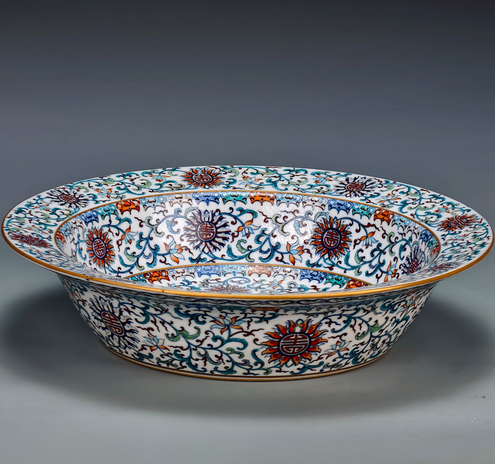 Qianlong period of the Qing Dynasty, a porcelain basin with continuous patterns of happiness and - 3