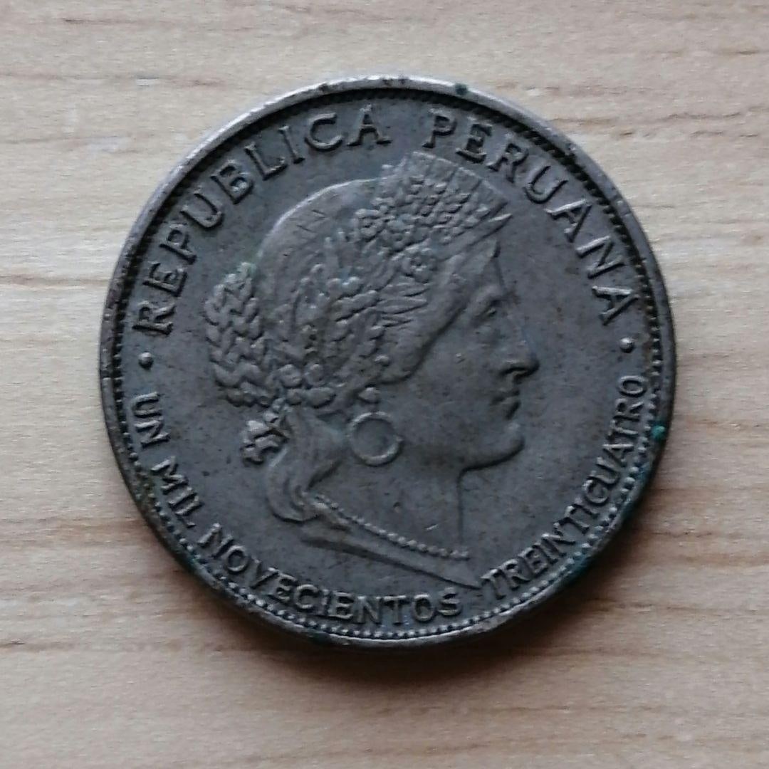 5 yuan coin, female portrait: The Avos coin with a face value of 5 cents features a side profile of a woman and a leaf pattern.Design: A coin depicting the side profile of a woman.Engraving: French RepublicFace value: 5 centsDesig