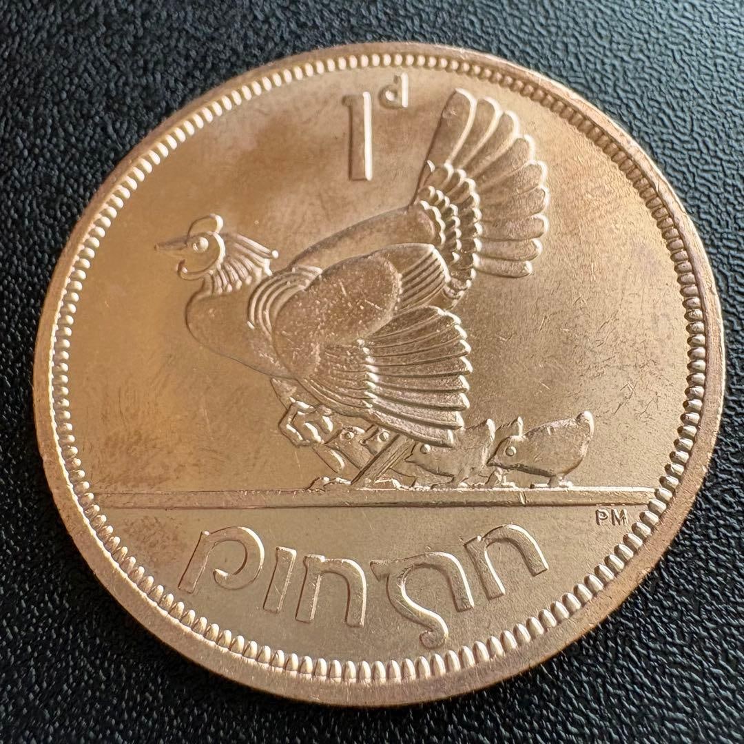 1968 Irish Harp design 1 penny coin: This is a copper coin of 1 penny (1 pingin) from Ireland issued in 1968.