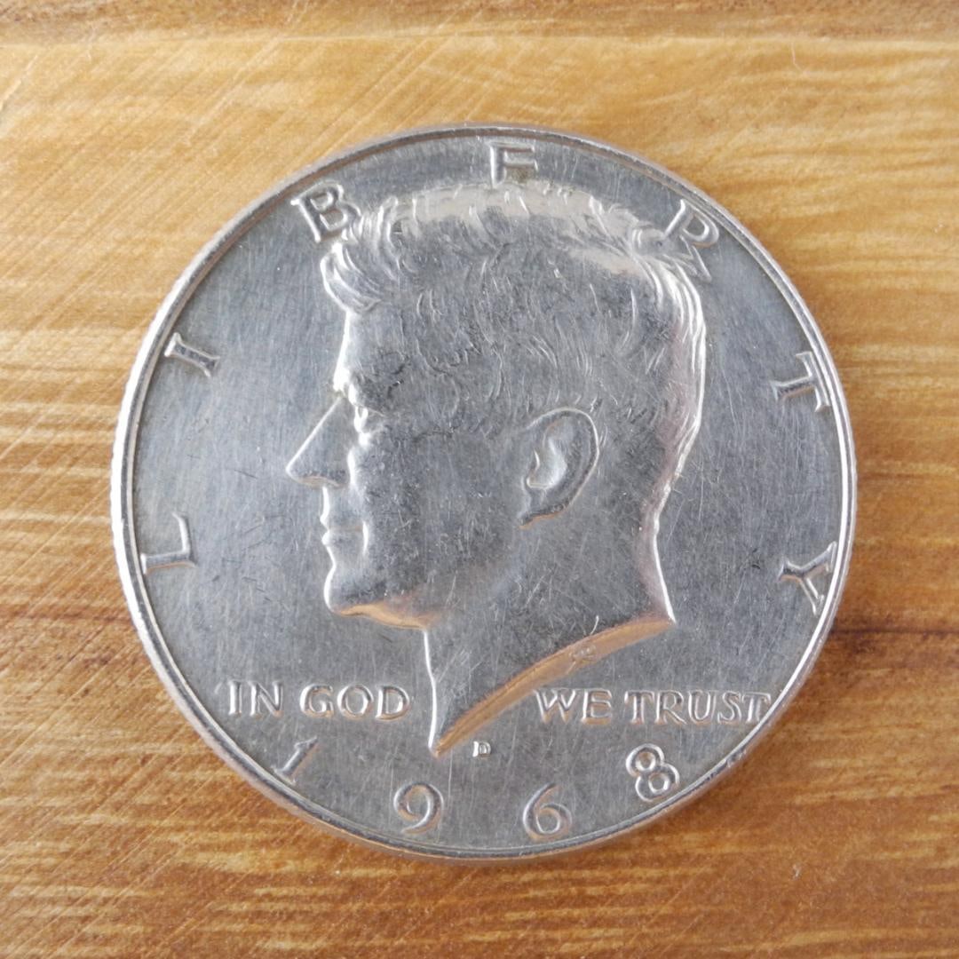 1968 Kennedy 50 cent silver coin (1 of 8)