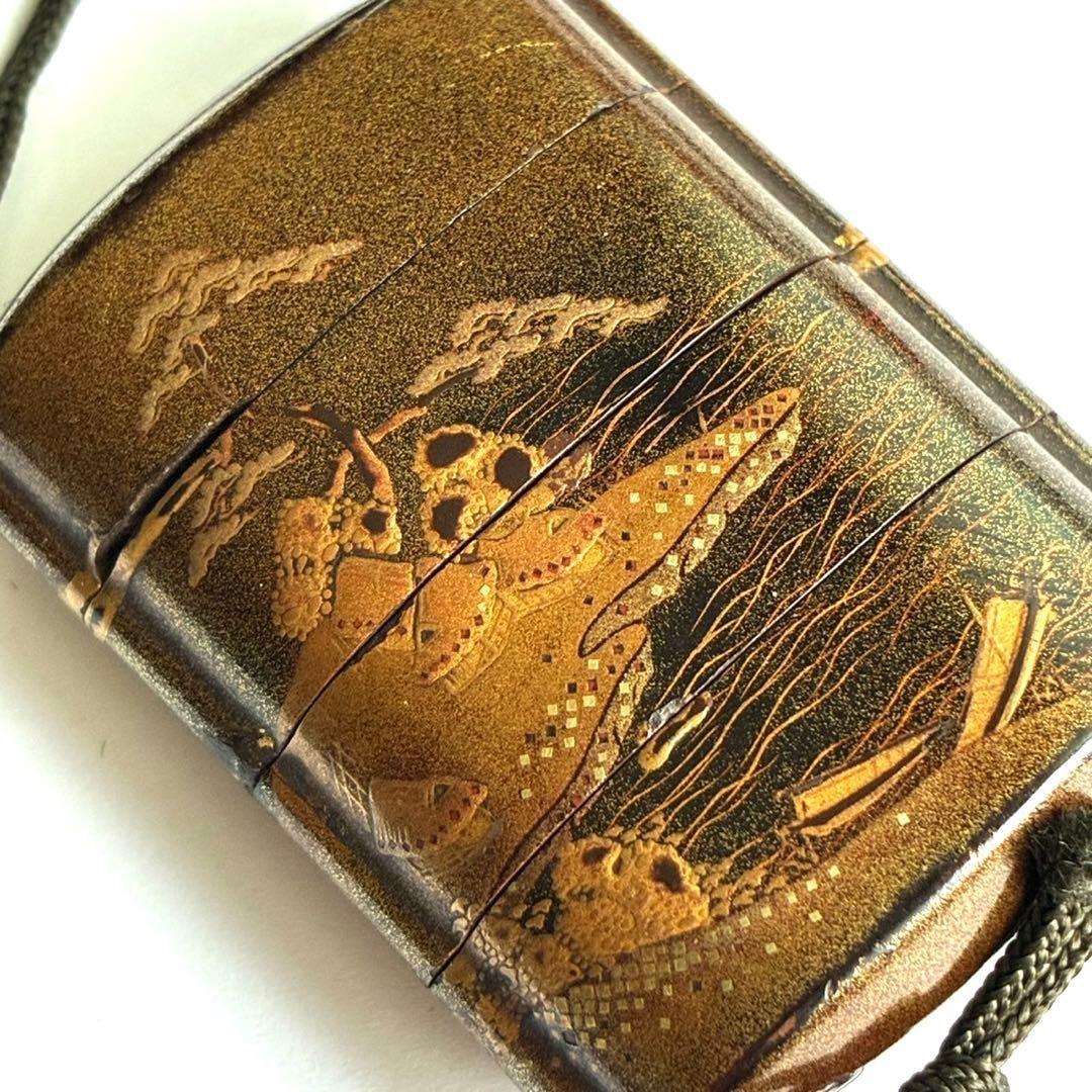 Antique lacquerware box - 12