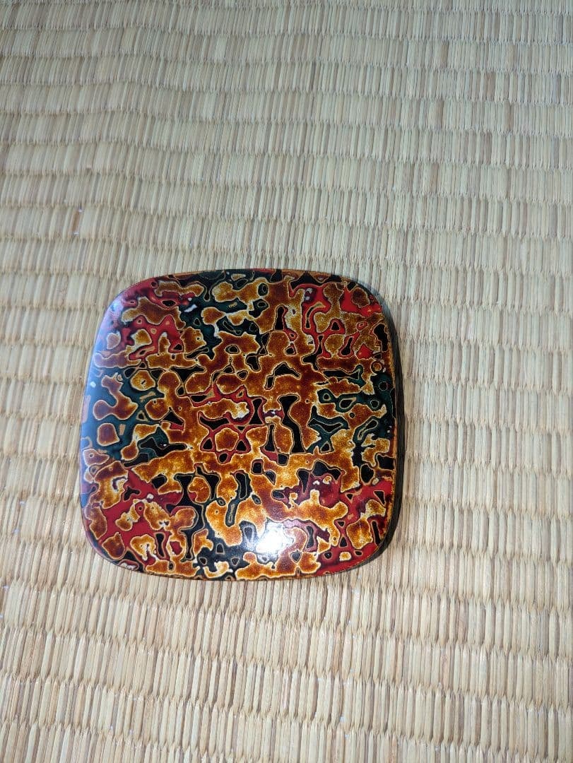 Lacquerware containers and plates - 15