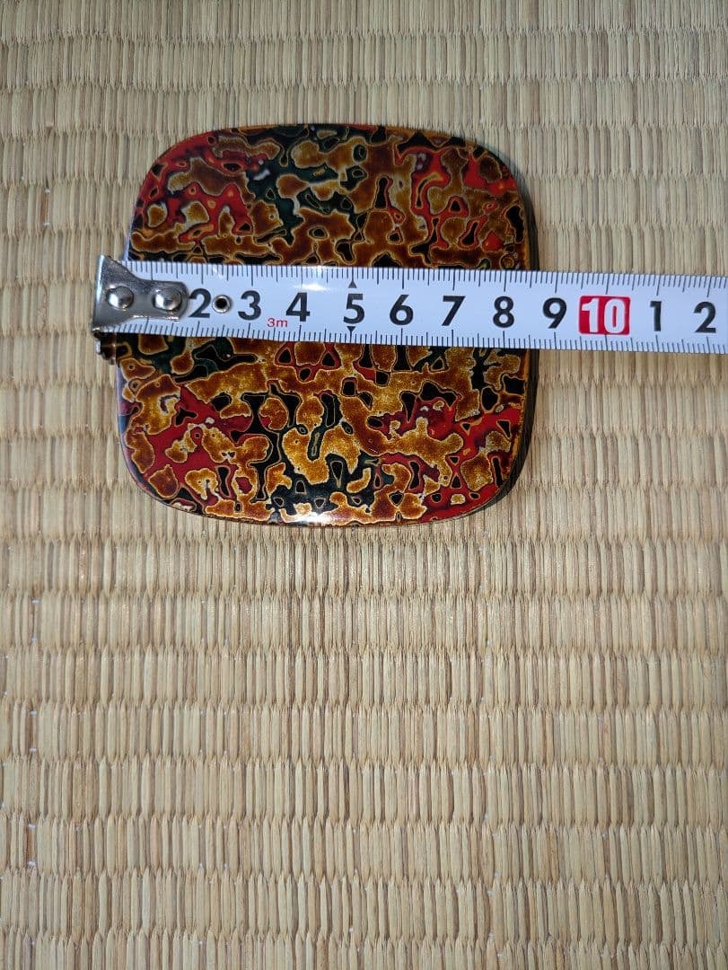 Lacquerware containers and plates - 16