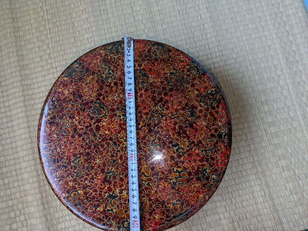 Lacquerware containers and plates - 3