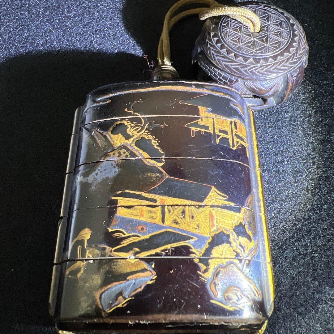 Edo period, lacquered wood carving, five-tiered box.: Edo period, lacquered wood carving, five-tiered box, 43 grams.