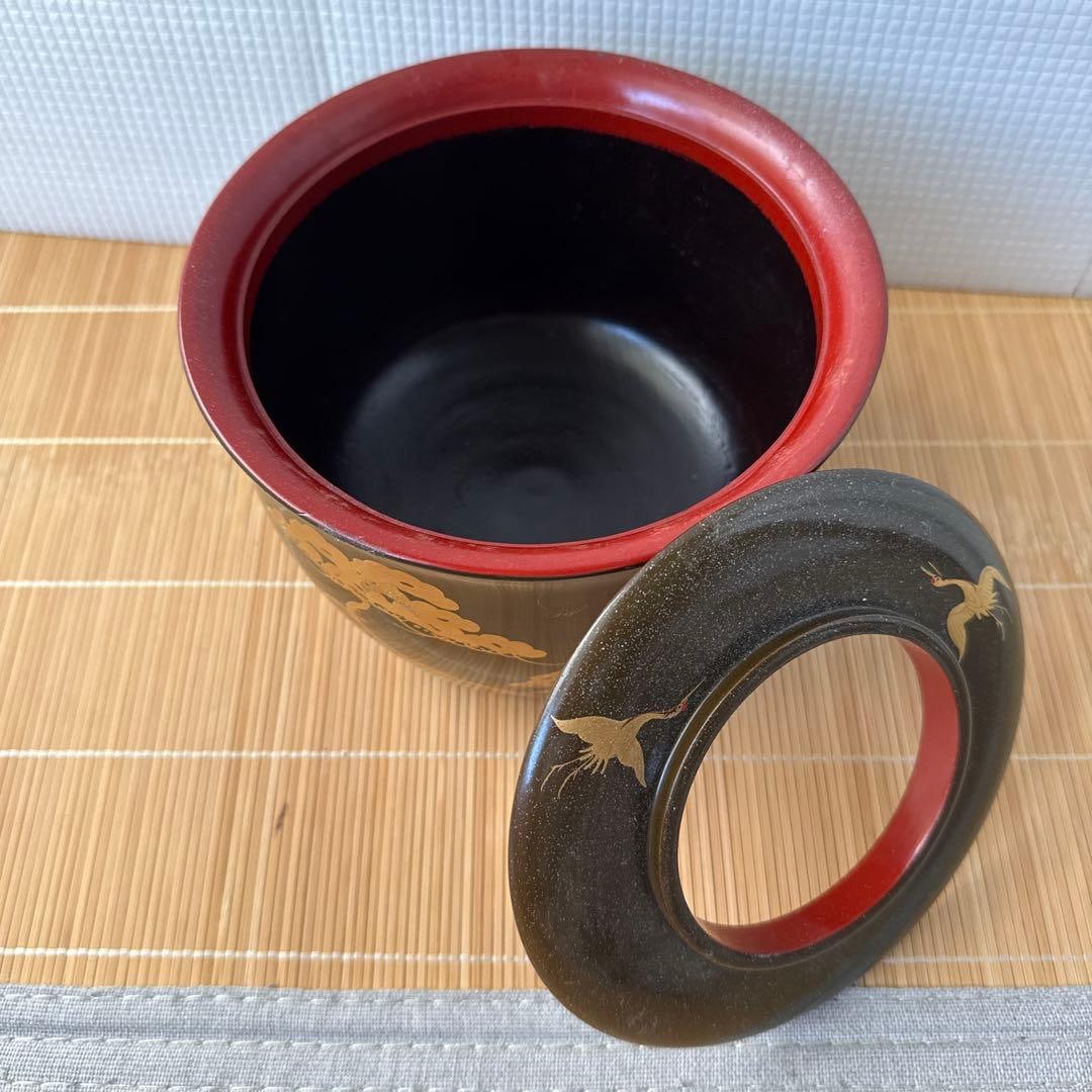 Black and gold pine tree pattern water container - 4