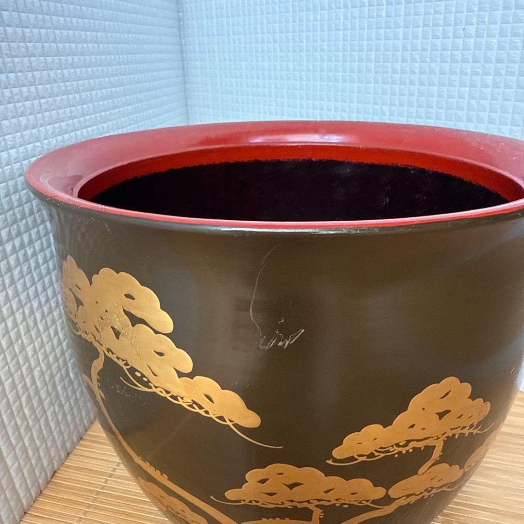 Black and gold pine tree pattern water container - 8