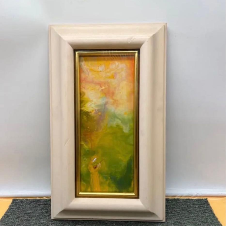 Mark Estel oil painting: Mark Estel oil paintingDimensions (external dimensions)Width: approximately 26.5 cmHeight: approximately 44.5 cmDepth: approximately 6 cm