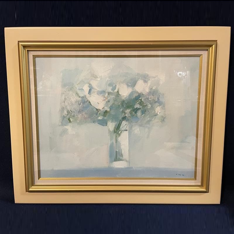 Takami Inoue, "Bouquet", still life oil painting, framed, signed: Author: Takami InoueTitle: BouquetAccessories: With frameFront panel glassFrame size: Approximately 70 cm in height, 58 cm in width, 4.5 cm in thicknessArtwork size: Approximately 53 cm in height, 41