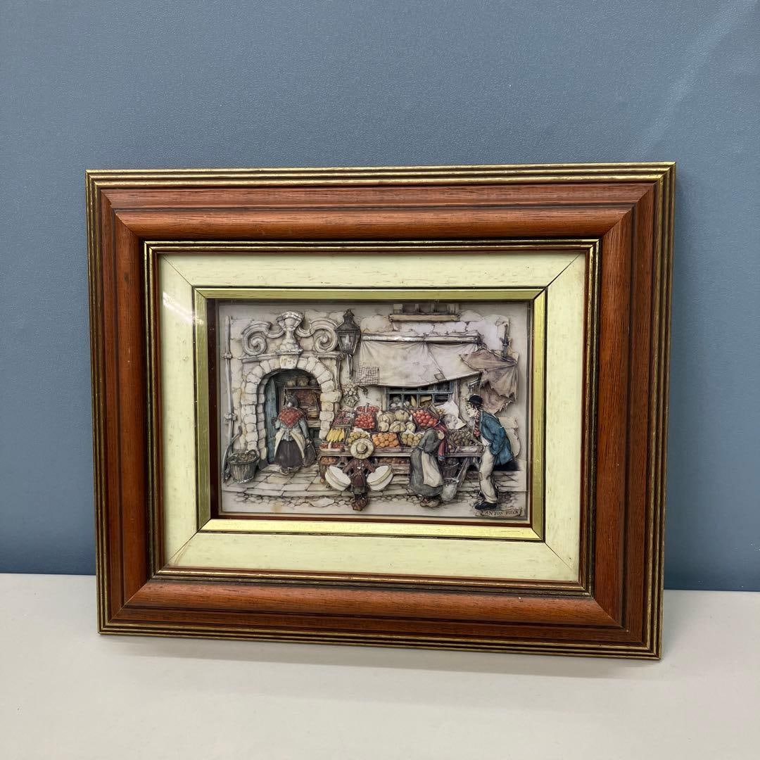 Anton Pieck, 3D drawing: This is an exquisite three-dimensional collage frame (3D collage painting), inspired by the works of Dutch painter Anton Pieck.This piece utilizes a multi-layered three-dimensional technique to vividl