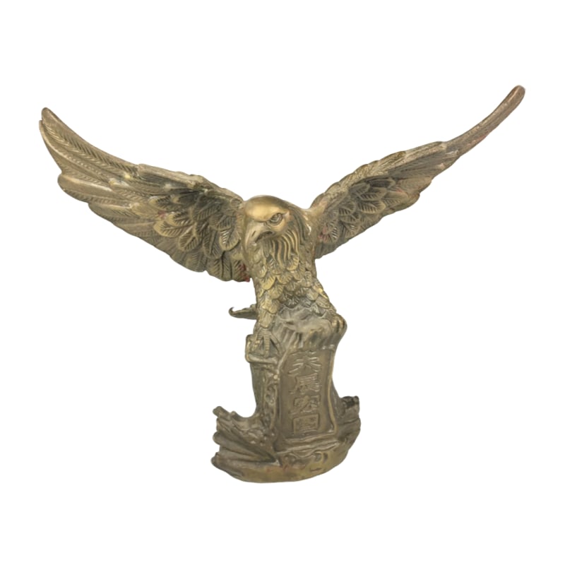 Copper sculpture grandly depicts the eagle. (1 of 9)