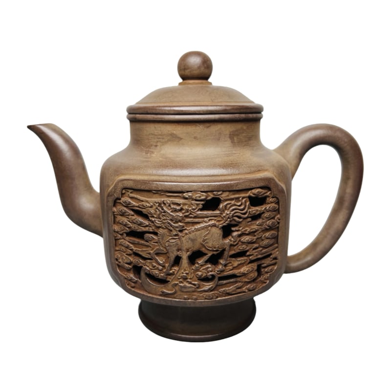 Taiwanese collector's old purple clay teapot, carved by Master Wang Nanlin. (1 of 10)