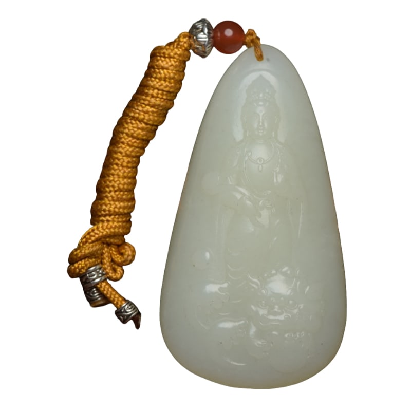 Hetian Jade Guanyin Pendant: Hetian Jade Guanyin Pendant Specifications: 6.6×3.6×1.3 centimeters, weighing 48 grams. The jade is warm and delicate, with a natural color, skillfully carved, excellent patina, vivid carving, smoot