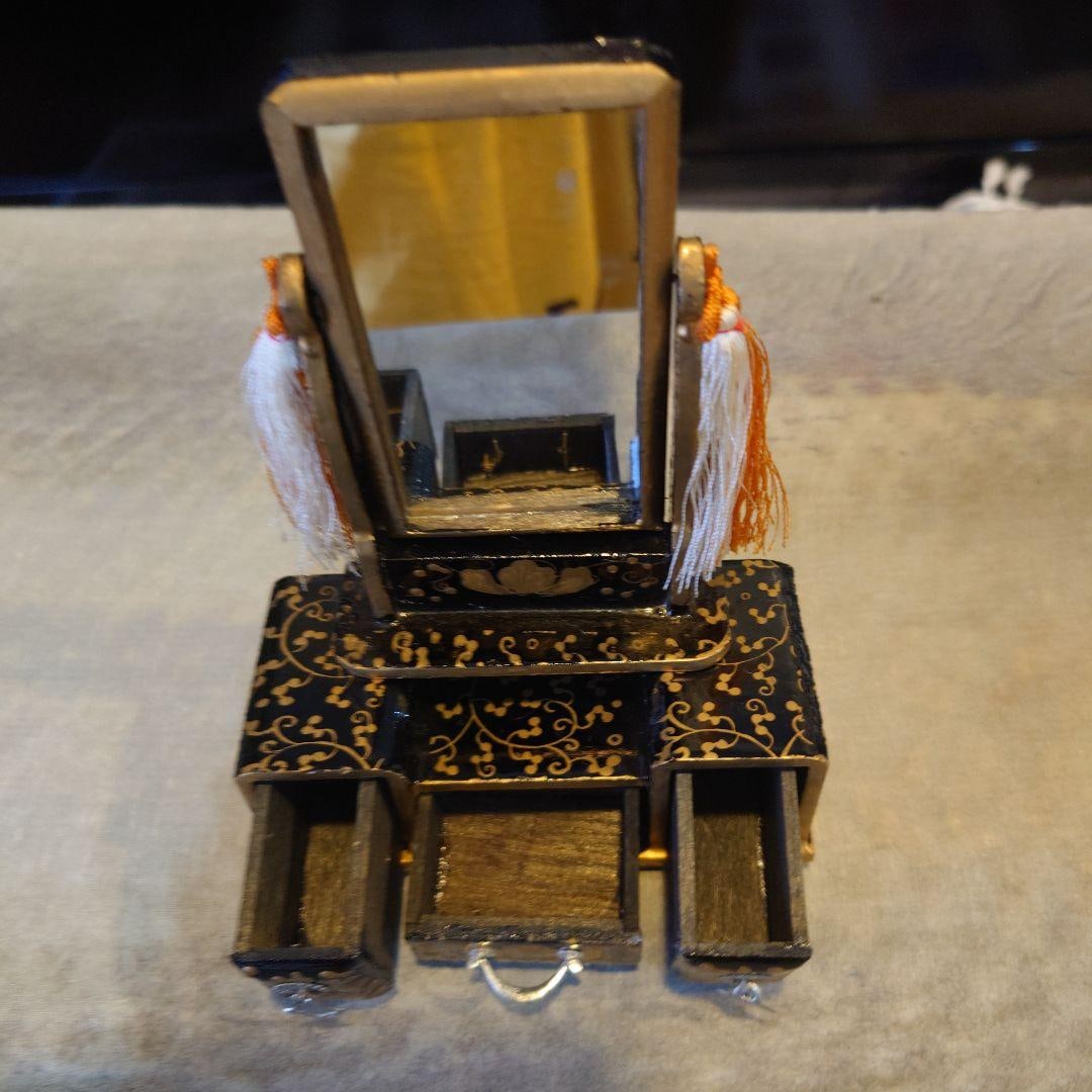 Dressing Table Ornament - 6