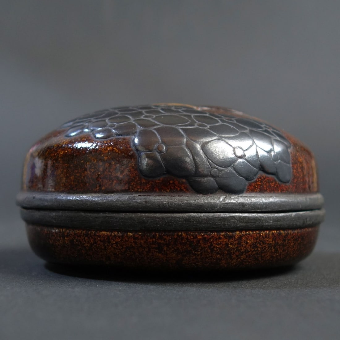 Incense Box with Hydrangea Pattern and Tin Edging - 8