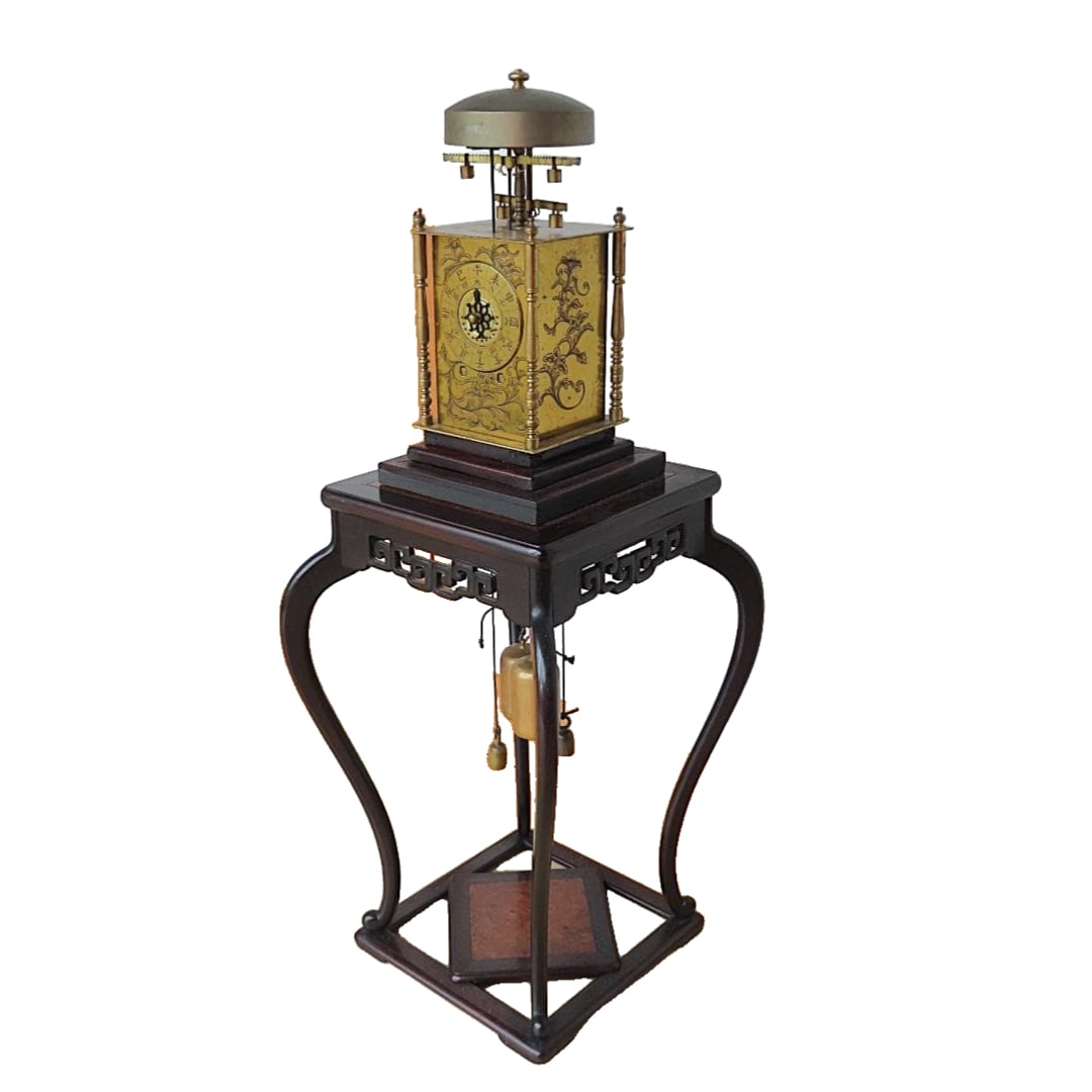 A Late Edo Period Daimyo Clock (In Working Condition) (1 of 17)