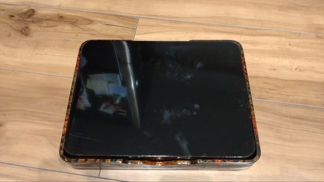 Tsugaru Lacquerware Bento Box - 3