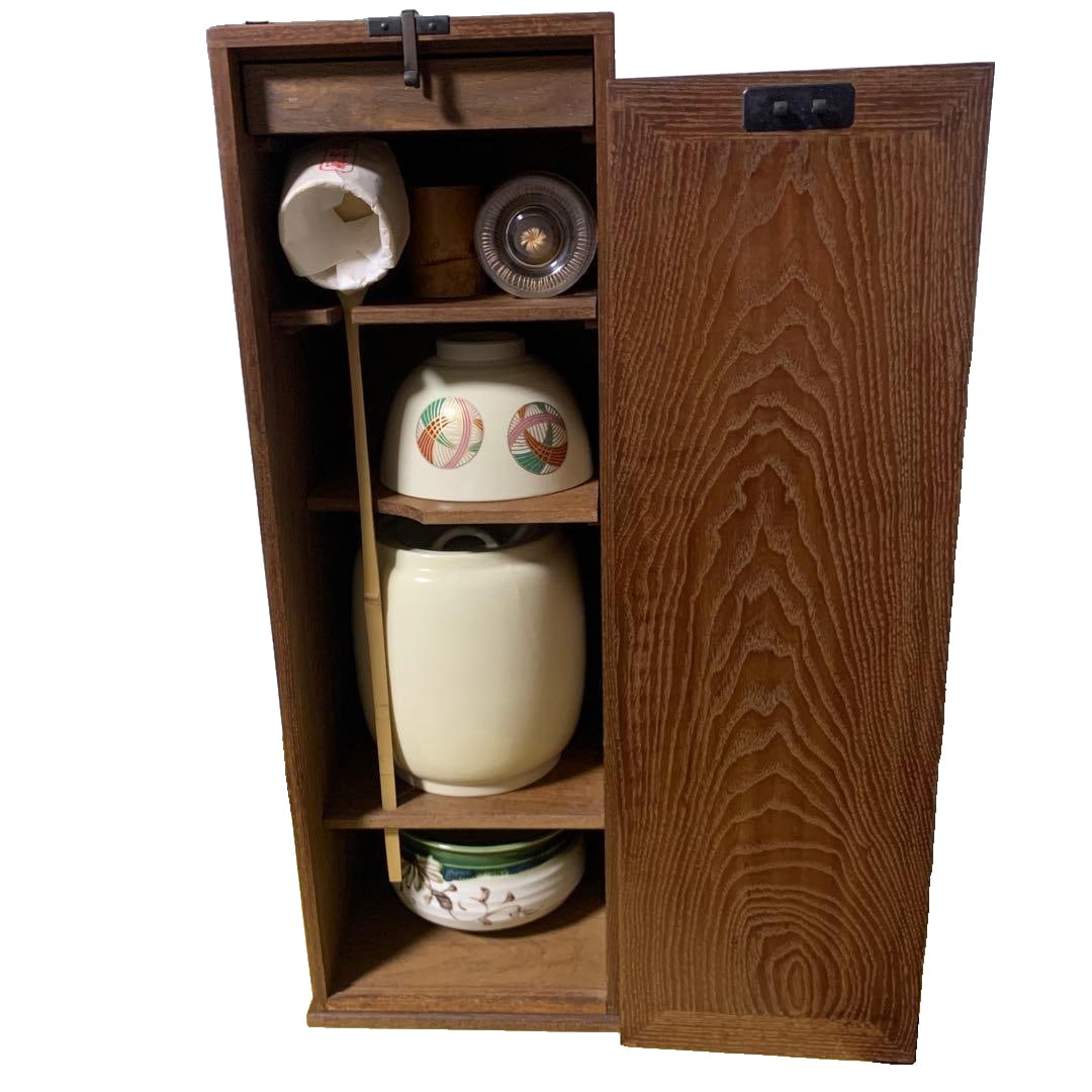 A complete set of tea ceremony utensils (9 pieces), including decorative paper strips for matcha tea (1 of 6)