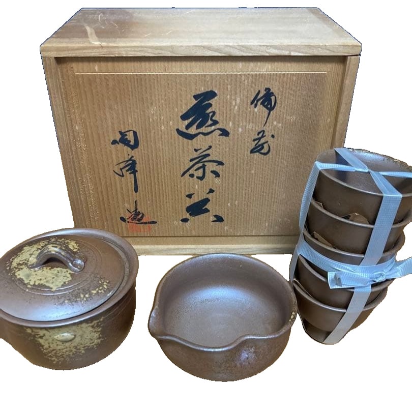 Bizen-yaki Sencha Tea Set produced by the Touhou Project. (1 of 2)