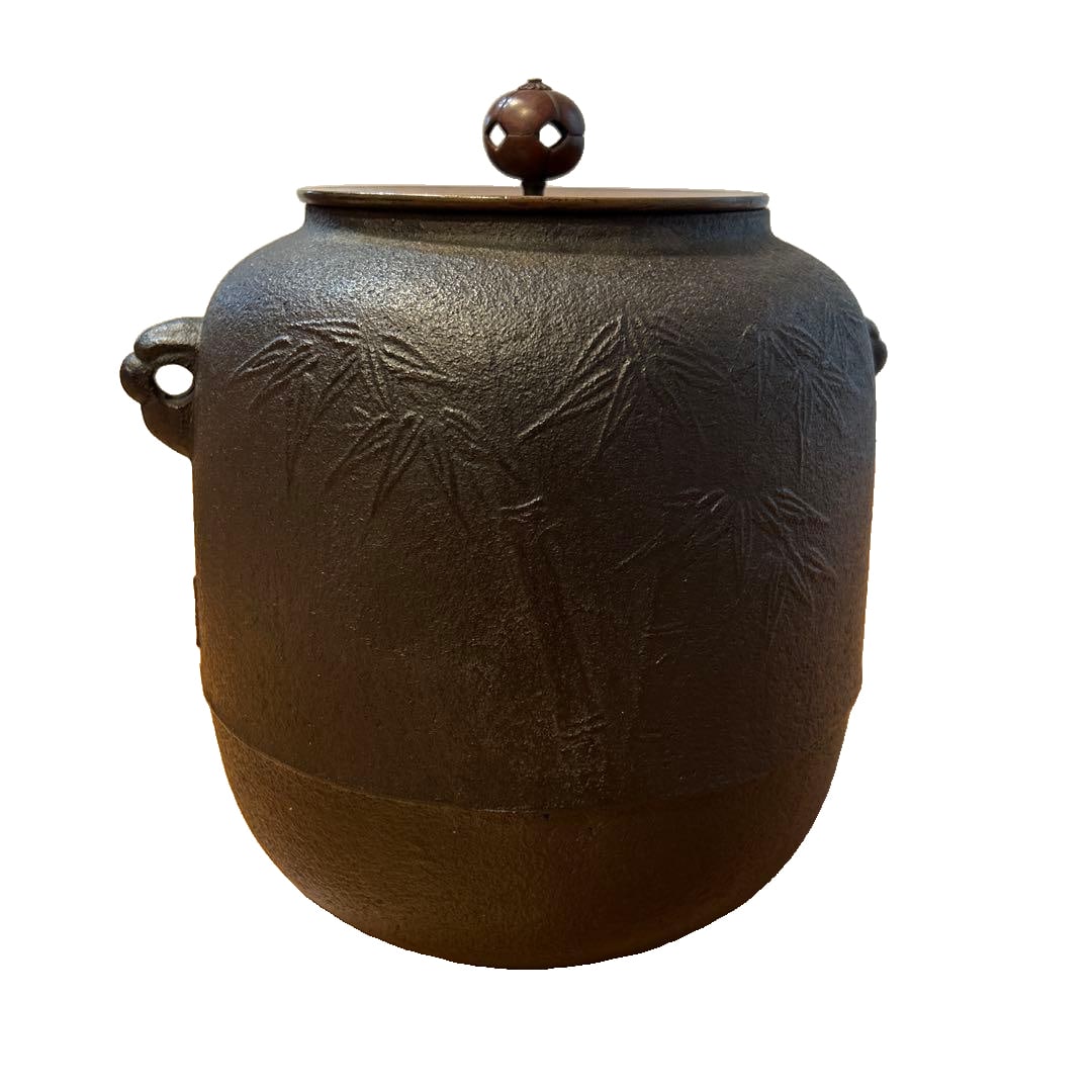 A medium-sized teapot crafted by Kikuchi Masamitsu, used for the tea ceremony, Nonoda Store. (1 of 13)