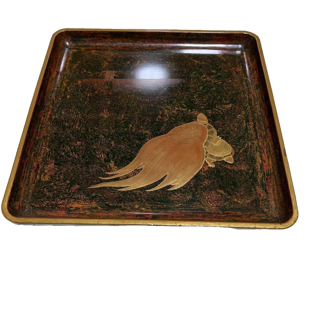 Antique Gold Lacquer Square Tray: This is a very old Obon Festival piece. The design features a luxurious gold lacquer finish. Width: approximately 22.5 x 22.5 cm Height: approximately 2 cm There are many small scratches and other imp