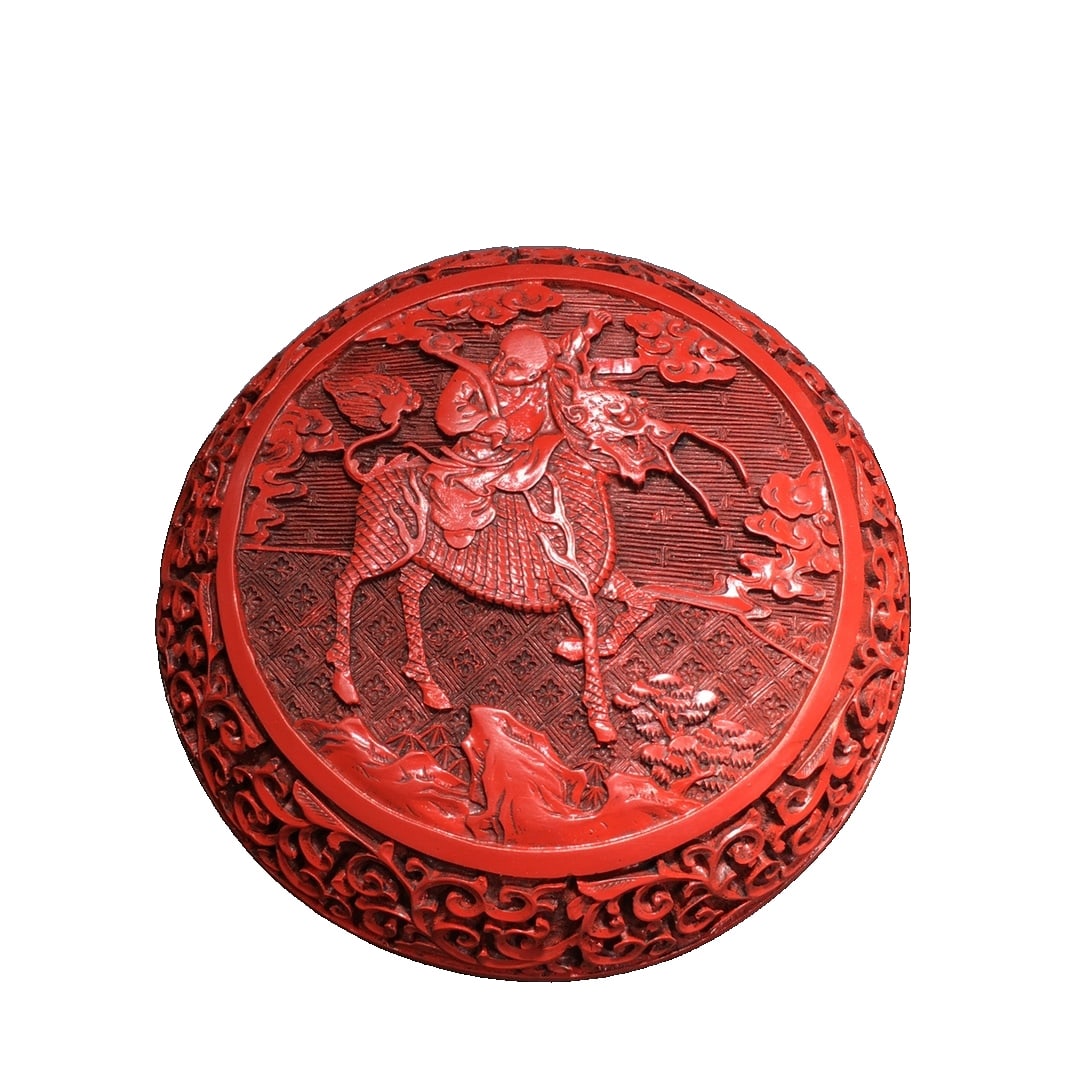 Red lacquerware ornament. (1 of 7)