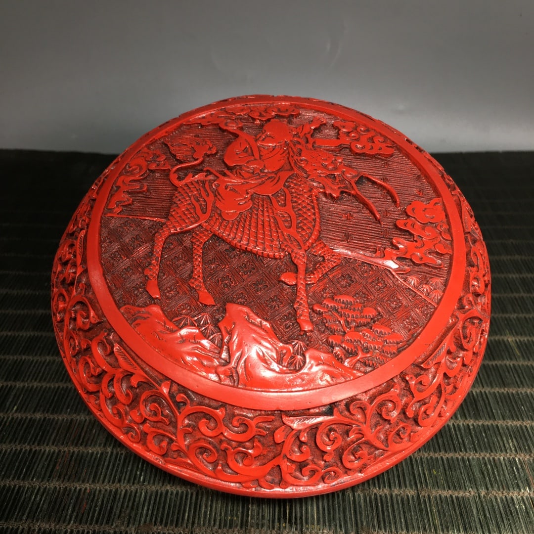 Red lacquerware ornament. - 4