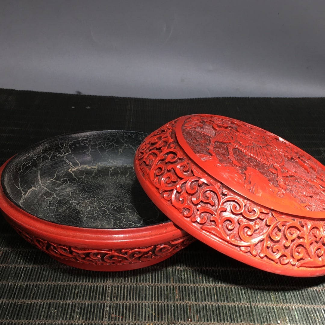 Red lacquerware ornament. - 6