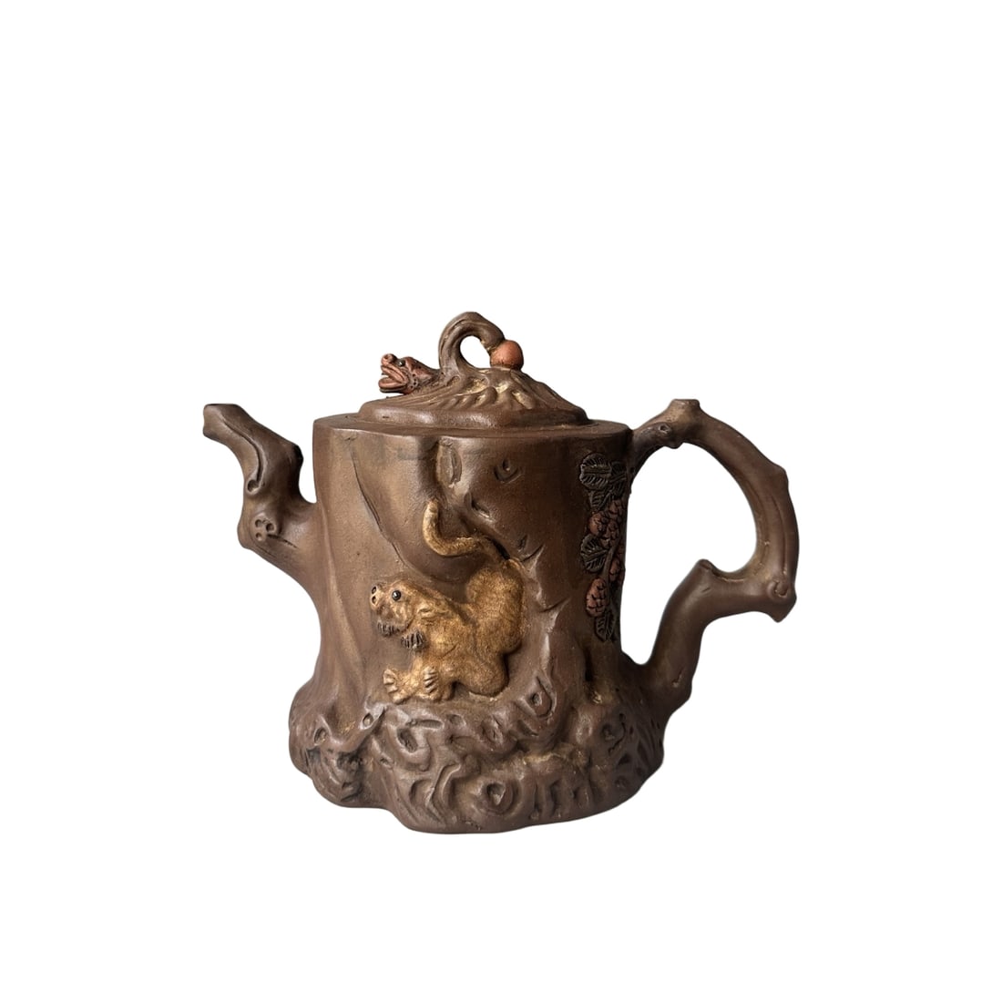 Late Qing Dynasty Yanting - Purple Clay Teapot: Tea Set: Hidden Dragon and Crouching Tiger Base Style: Yanting Material: Purple Clay Capacity: 600cc Spout: Mesh Size: 19/14cm Introduction to the Base Style: Jiang Yanting, a famous purple clay craft