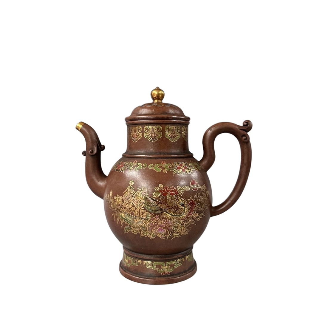 Qianlong Emperor's imperial purple clay teapot from the Qing Dynasty.: Tea Set: Imperial Court Teapot Bottom Mark: Made by Emperor Qianlong Material: Purple Clay Capacity: 600cc Spout: Single hole Size: 17/18cm Bottom Mark Description: Used in the palace during the Qianl