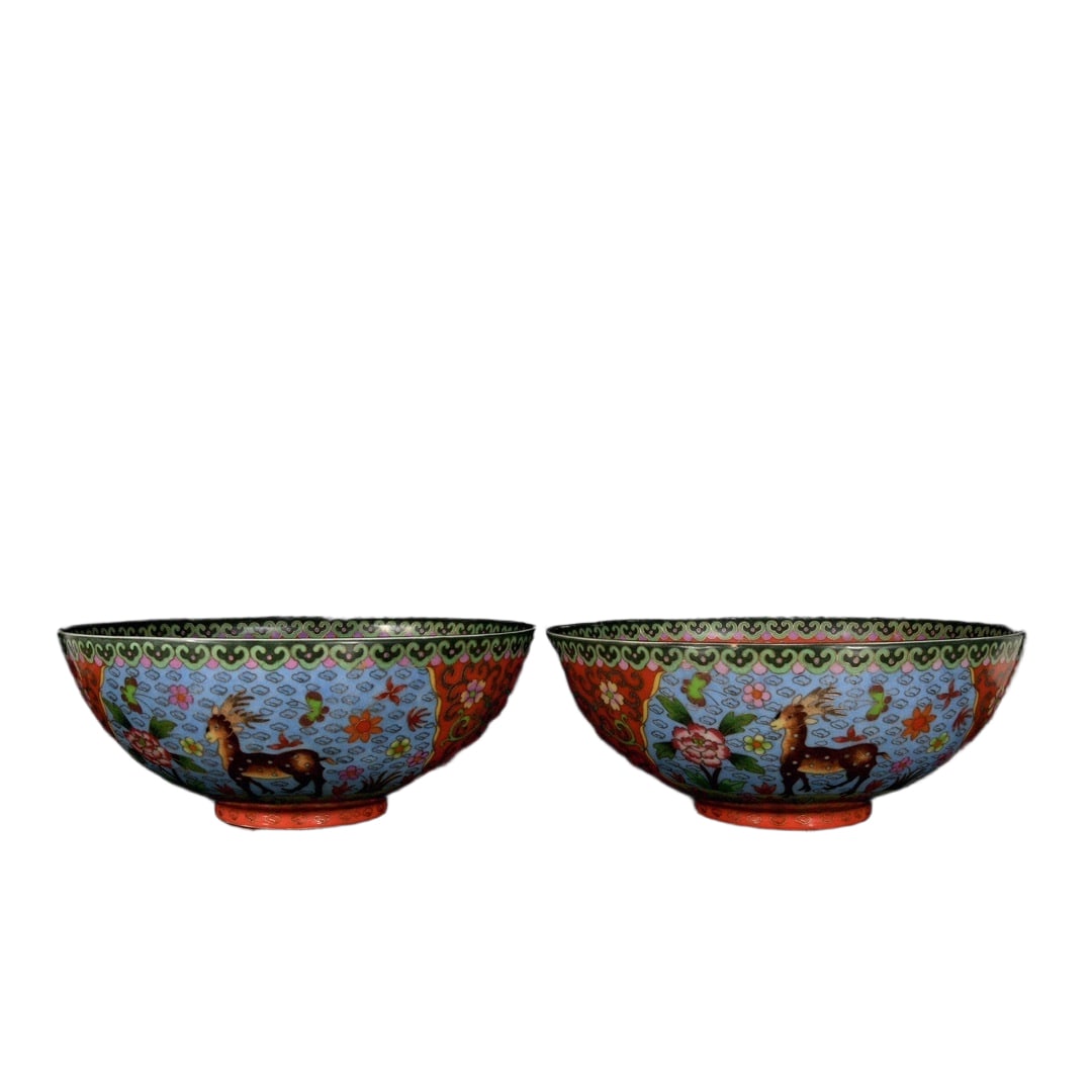 A pair of Ming Chenghua era cloisonné enamel porcelain bowls with double dragon and auspicious deer (1 of 10)