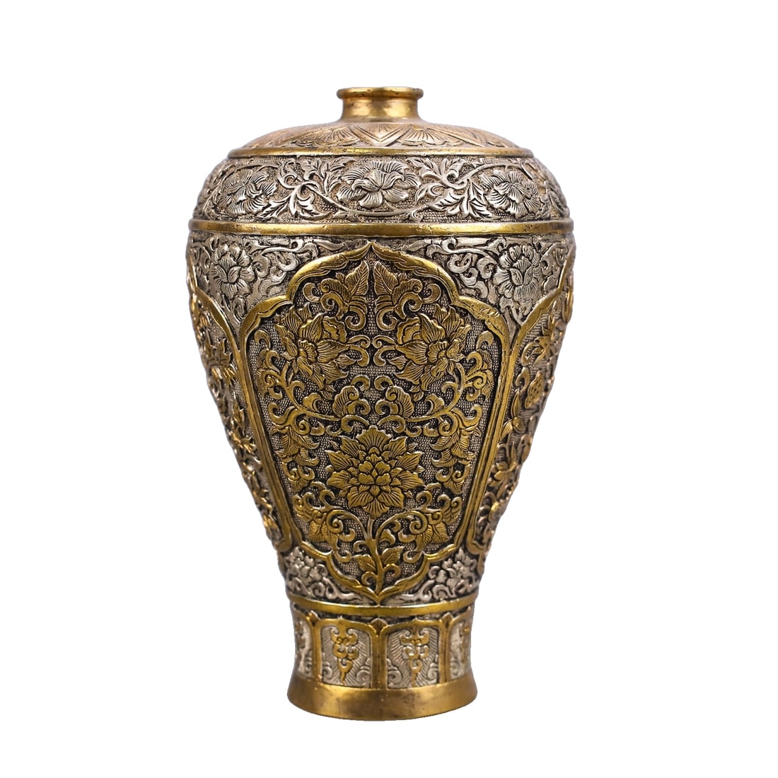 Copper chiseled carved relief craft plum vase: Copper-Engraved Relief Craft Plum Vase 16cm in height, 10cm in width, weighs 565 grams