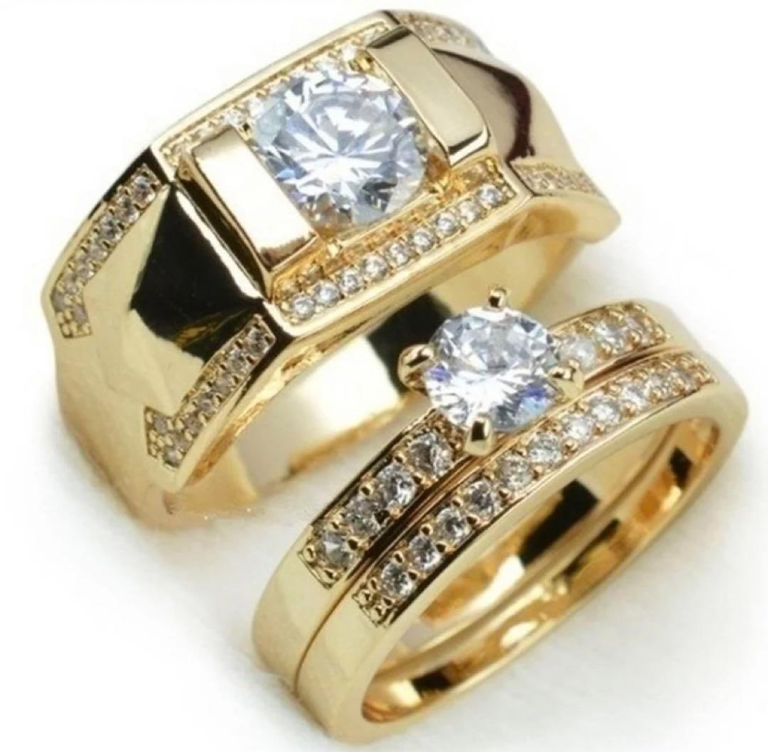 Second-hand - Gold ring set with three embedded cubic zirconia diamonds.: This is a set of three gold rings. Zirconia will make your fingers shine brightly. It can be used for various occasions, such as dates, travel, weddings, and outdoor activities. Material Zinc alloy It