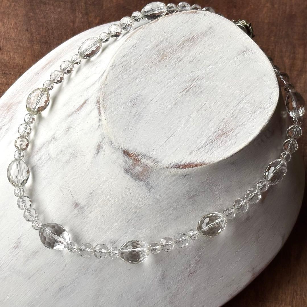 Second-hand - 1728 Retro Natural Quartz Transparent Crystal Necklace 42 cm: 1728 Retro Natural Quartz Crystal Necklace 42 cm